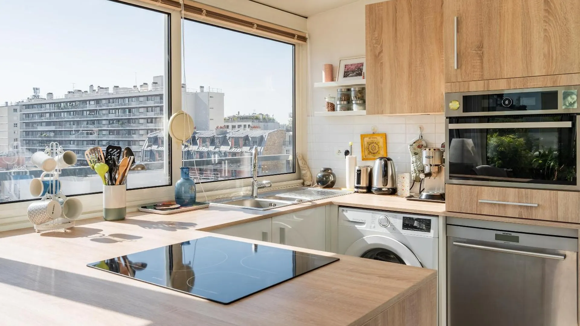 Apartment Veeve - Romantic Terrace Paris France
