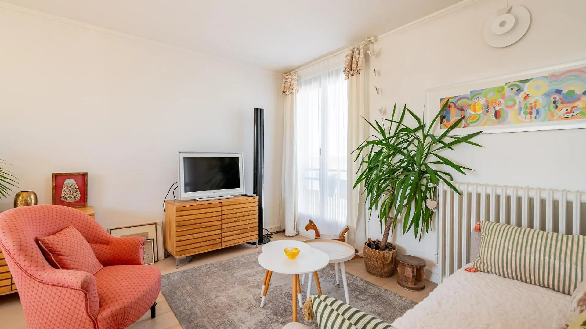 Veeve - Romantic Terrace Paris 0*,  France